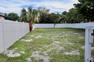 1112 11th St, West Palm Beach, FL 33401 - Photo 4