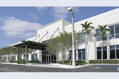 2010 NW 150th Ave #105, Pembroke Pines, FL 33028 - Photo 2