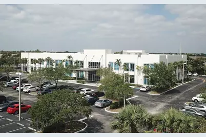2010 NW 150th Ave #105, Pembroke Pines, FL 33028 - Photo 4
