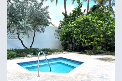 6515 Collins Ave #1801, Miami Beach, FL 33141 - Photo 20
