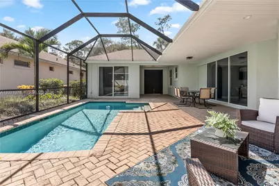 1018 SW Carolina Cir SW, Vero Beach, FL 32962 - Photo 10