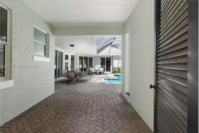 1018 SW Carolina Cir SW, Vero Beach, FL 32962 - Photo 74
