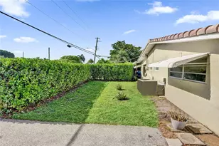 1477 NE 55th St, Fort Lauderdale, FL 33334 - Photo 40