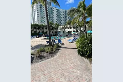 3801 S Ocean Dr #2D, Hollywood, FL 33019 - Photo 6