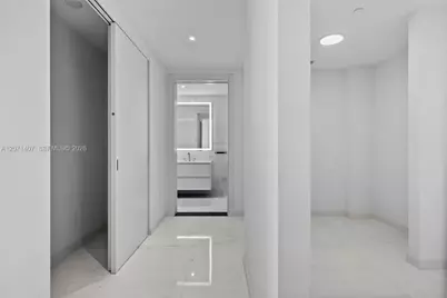 300 Biscayne Boulevard Way #4303C, Miami, FL 33131 - Photo 22