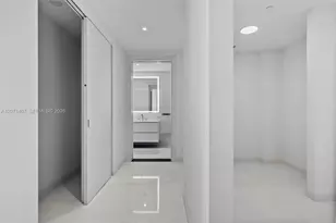 300 Biscayne Blvd Way, Miami, FL 33131 - Photo 22