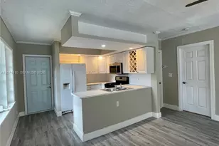820 SE 12th St, Fort Lauderdale, FL 33316 - Photo 12