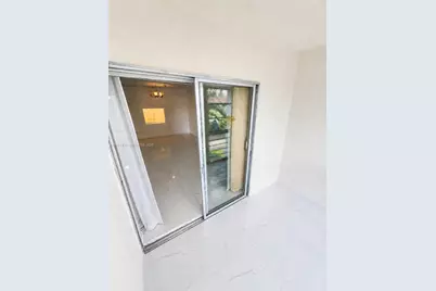 4881 NW 22nd St #B15, Lauderhill, FL 33313 - Photo 16