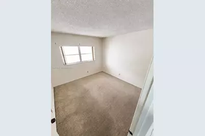 4881 NW 22nd St #B15, Lauderhill, FL 33313 - Photo 14