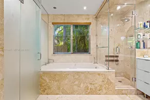 7970 Hawthorne Ave, Miami Beach, FL 33141 - Photo 24