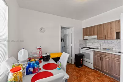 3445 NW 2nd St, Miami, FL 33125 - Photo 6