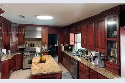 5455 SW 88th St, Miami, FL 33165 - Photo 4