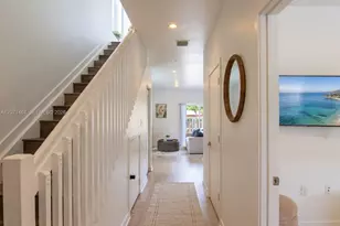 171 NW 158th St, Miami, FL 33169 - Photo 12