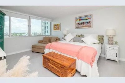 7135 Collins Ave #1125, Miami Beach, FL 33141 - Photo 6