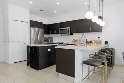 7042 NW 103rd Path, Doral, FL 33178 - Photo 10