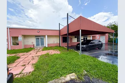 120 SW 70th Ave, Pembroke Pines, FL 33023 - Photo 4