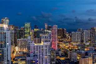 398 NE 5th St, Miami, FL 33132 - Photo 40