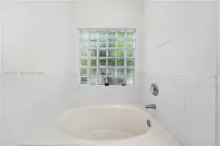 1220 SW 139th Ave, Miami, FL 33184 - Photo 16