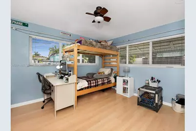 2049 Windward Dr, Lauderdale by the Sea, FL 33062 - Photo 24