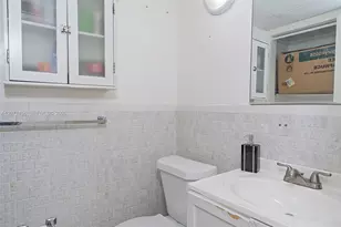 6620 W 2nd Ct, Hialeah, FL 33012 - Photo 14