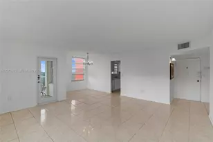 1301 NE Miami Gardens Dr, Miami, FL 33179 - Photo 12