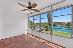 9440 Poinciana Pl, Davie, FL 33324 - Photo 16