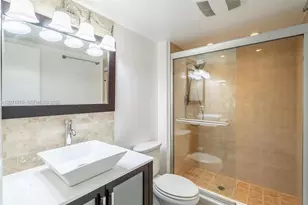 20347 W Country Club Dr, Aventura, FL 33180 - Photo 14