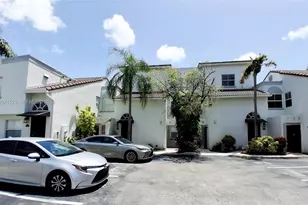 4621 NW 97th Ct, Doral, FL 33178 - Photo 2