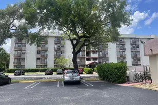 2771 Riverside Dr, Coral Springs, FL 33065 - Photo 40