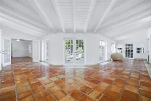 2300 S Miami Ave, Miami, FL 33129 - Photo 12