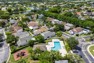 20714 NW 3rd St, Pembroke Pines, FL 33029 - Photo 26