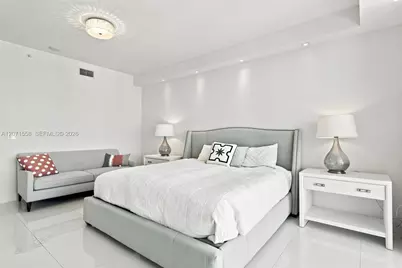 1080 Brickell Ave #3800, Miami, FL 33131 - Photo 12