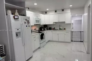 846 W 32nd St, Hialeah, FL 33012 - Photo 8