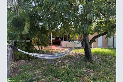 846 W 32nd St #1, Hialeah, FL 33012 - Photo 28