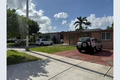 846 W 32nd St #1, Hialeah, FL 33012 - Photo 4
