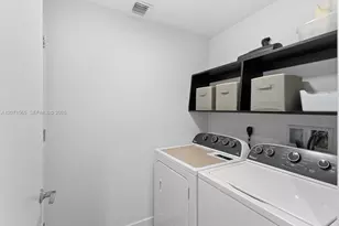 999 SW 1st Ave, Miami, FL 33130 - Photo 22