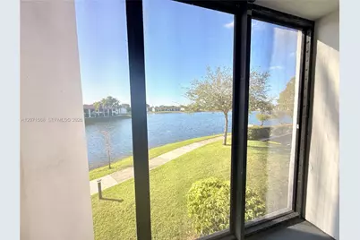210 Lake Pointe Dr #210, Oakland Park, FL 33309 - Photo 8