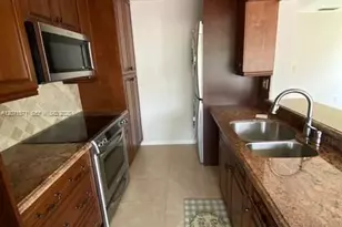 11942 SW 122nd Pl, Miami, FL 33186 - Photo 10