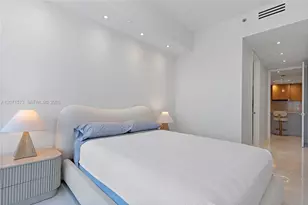 100 S Pointe Dr, Miami Beach, FL 33139 - Photo 36