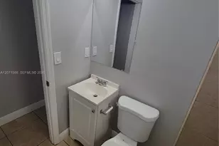 1740 NW 1st Pl, Miami, FL 33136 - Photo 4