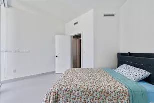 350 NE 24th St, Miami, FL 33137 - Photo 16