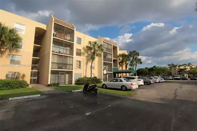 8005 Lake Dr #212, Doral, FL 33166 - Photo 22