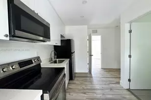 885 SW 29th Ave, Miami, FL 33135 - Photo 2