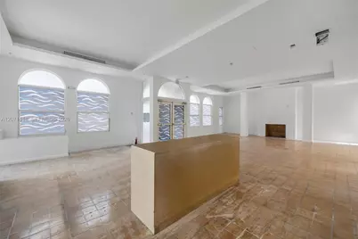 727 Collins Ave, , FL 33139 - Photo 12