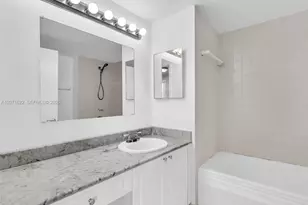6422 Collins Ave, Miami Beach, FL 33141 - Photo 26