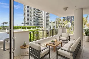 6422 Collins Ave, Miami Beach, FL 33141 - Photo 2
