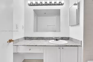 6422 Collins Ave, Miami Beach, FL 33141 - Photo 28