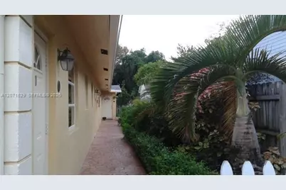 818 SW 4th St #3, Fort Lauderdale, FL 33312 - Photo 12