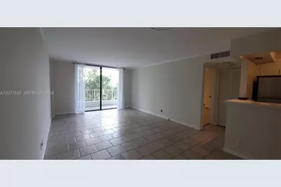 200 SE 15th Rd #5H, Miami, FL 33129 - Photo 2