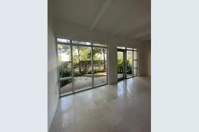 7728 Collins Av #1, Miami Beach, FL 33141 - Photo 1